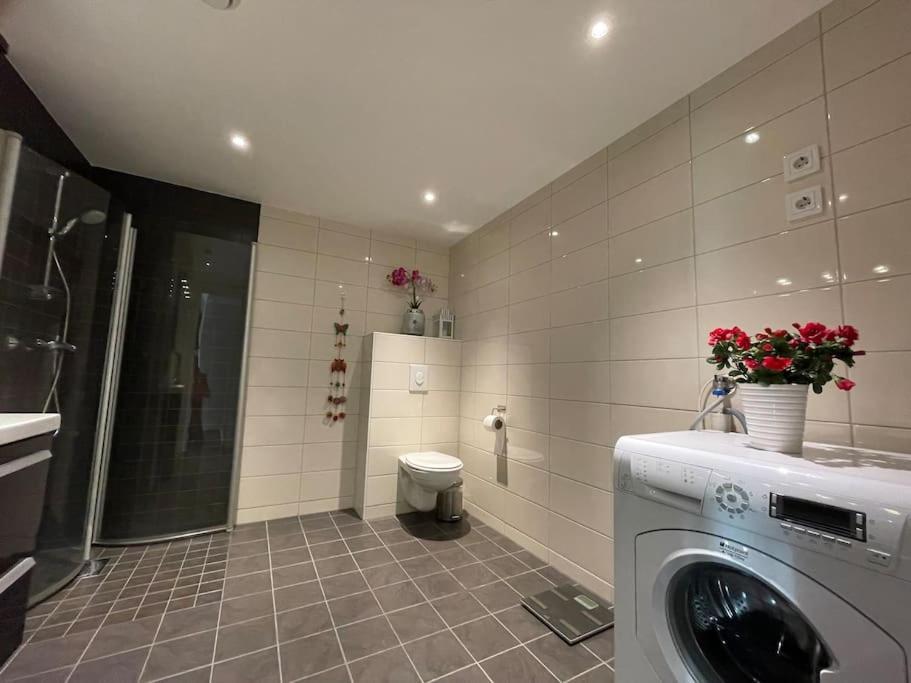 3 Sleeping Rooms For 82M2 Which Direct Traffic To Airport And City Center Bergen Eksteriør bilde
